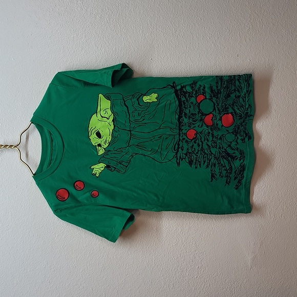 Yoda Christmas Tshirt - Picture 1 of 4